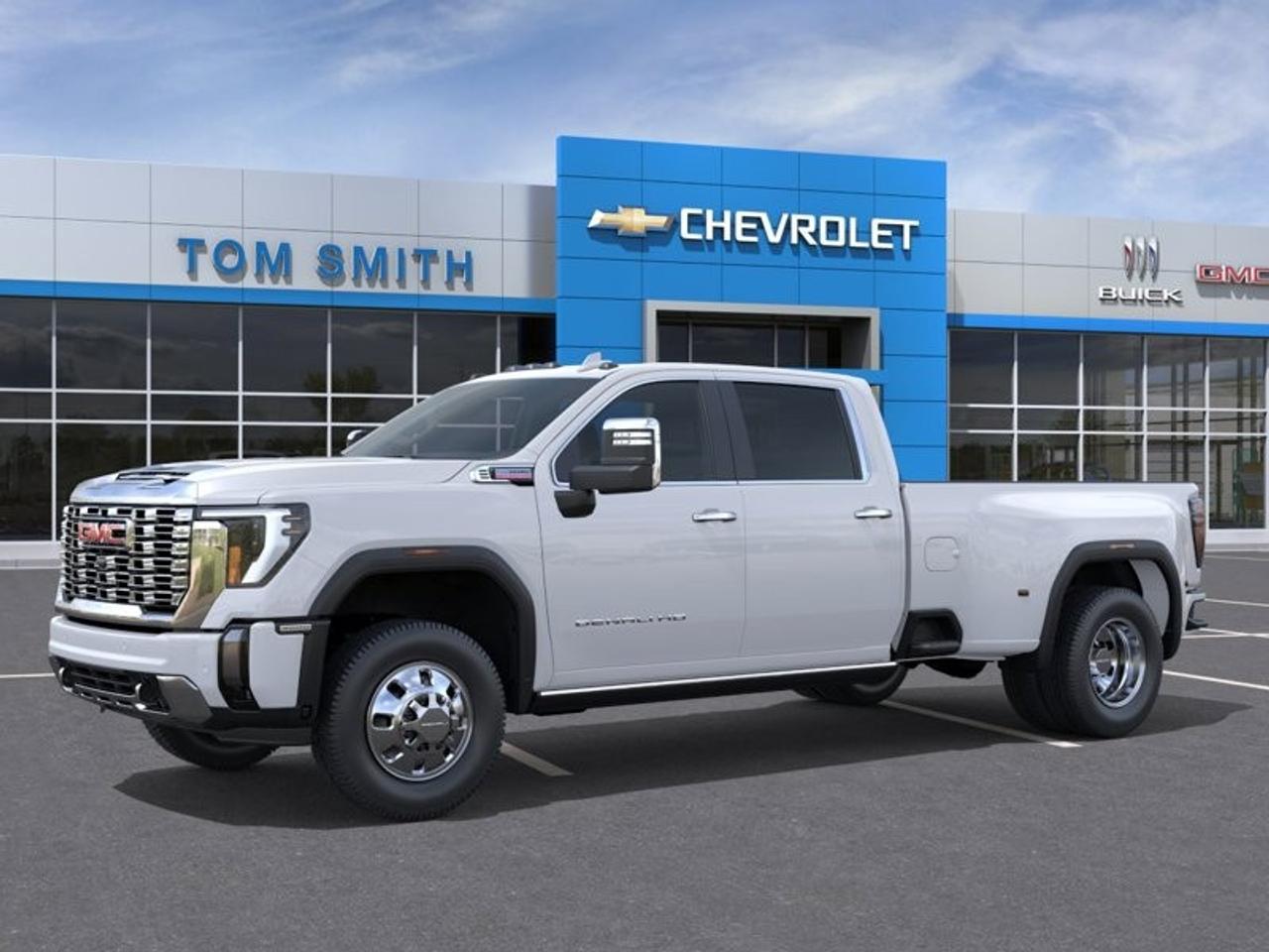 2026 GMC Sierra 3500HD 4WD Crew Cab Long Box Denali Photo