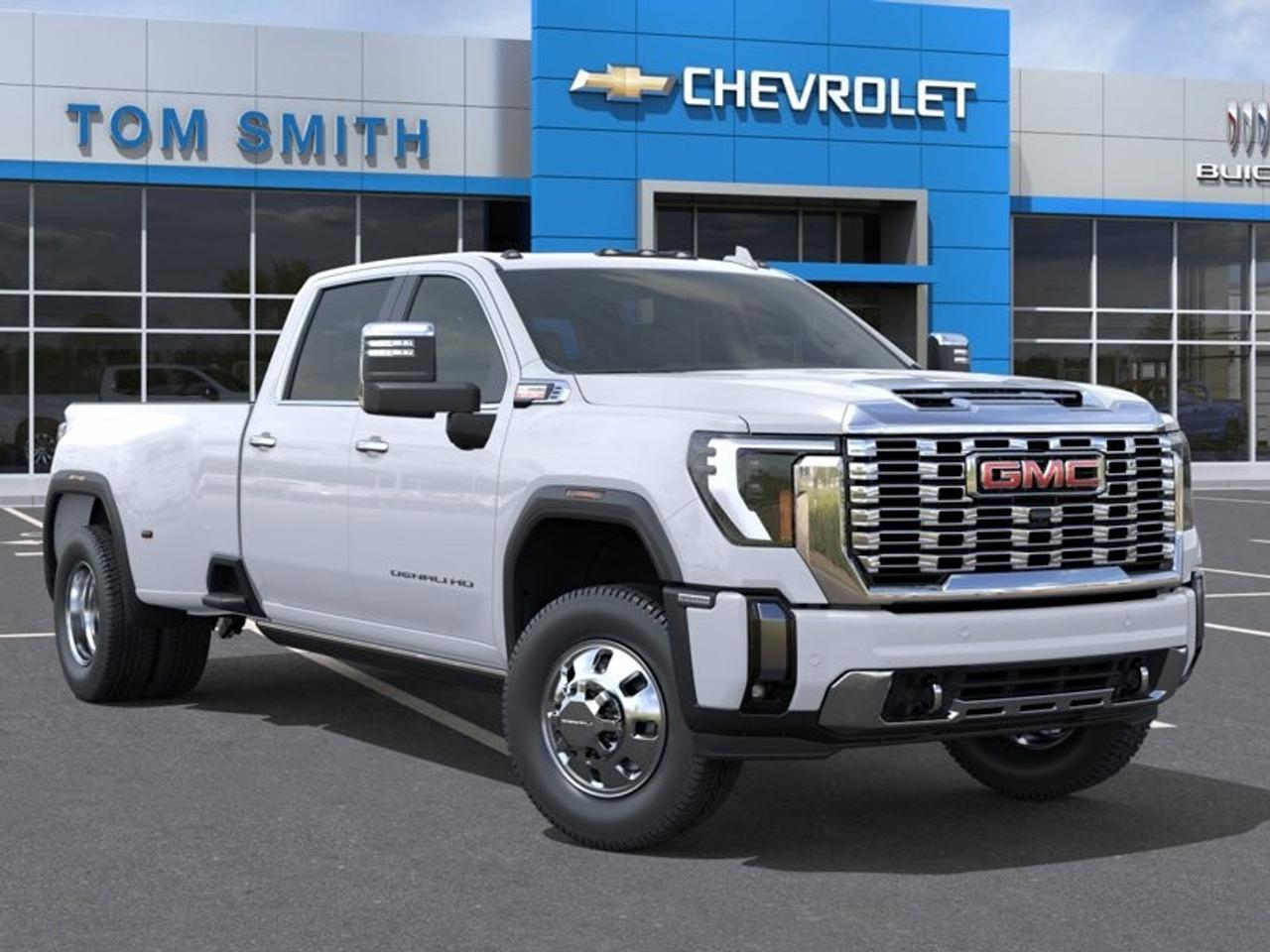 2026 GMC Sierra 3500HD 4WD Crew Cab Long Box Denali Photo