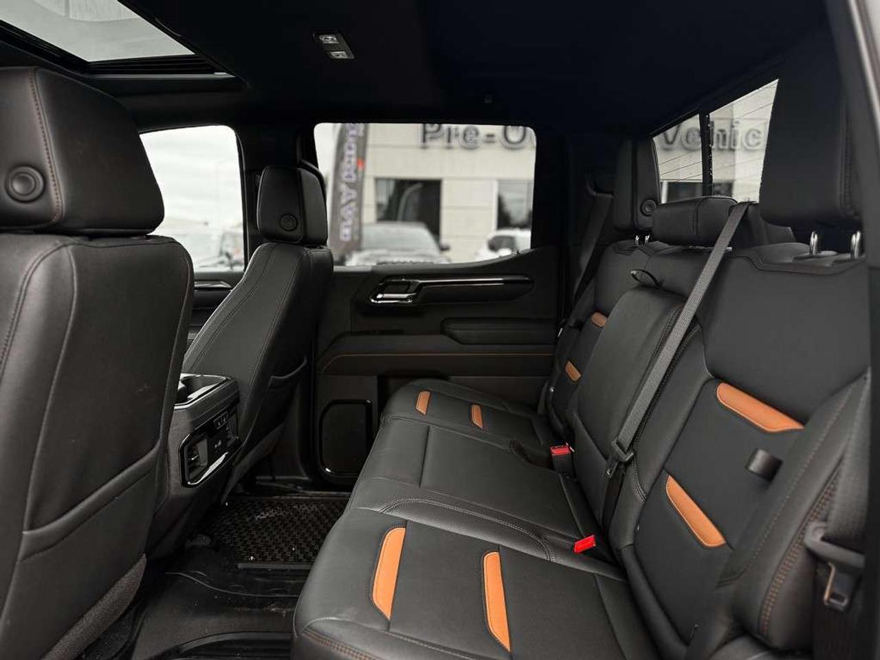 2026 GMC Sierra 1500 AT4   SUNROOF   HEATED/VENTILATED LEATHER   HEAD-UP DISPLAY   BOSE AUDIO   360 CAMERA Photo4