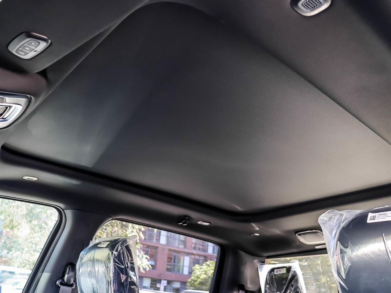2027 RAM 1500 Limited 4x4 Crew Cab 5'7" Box Photo