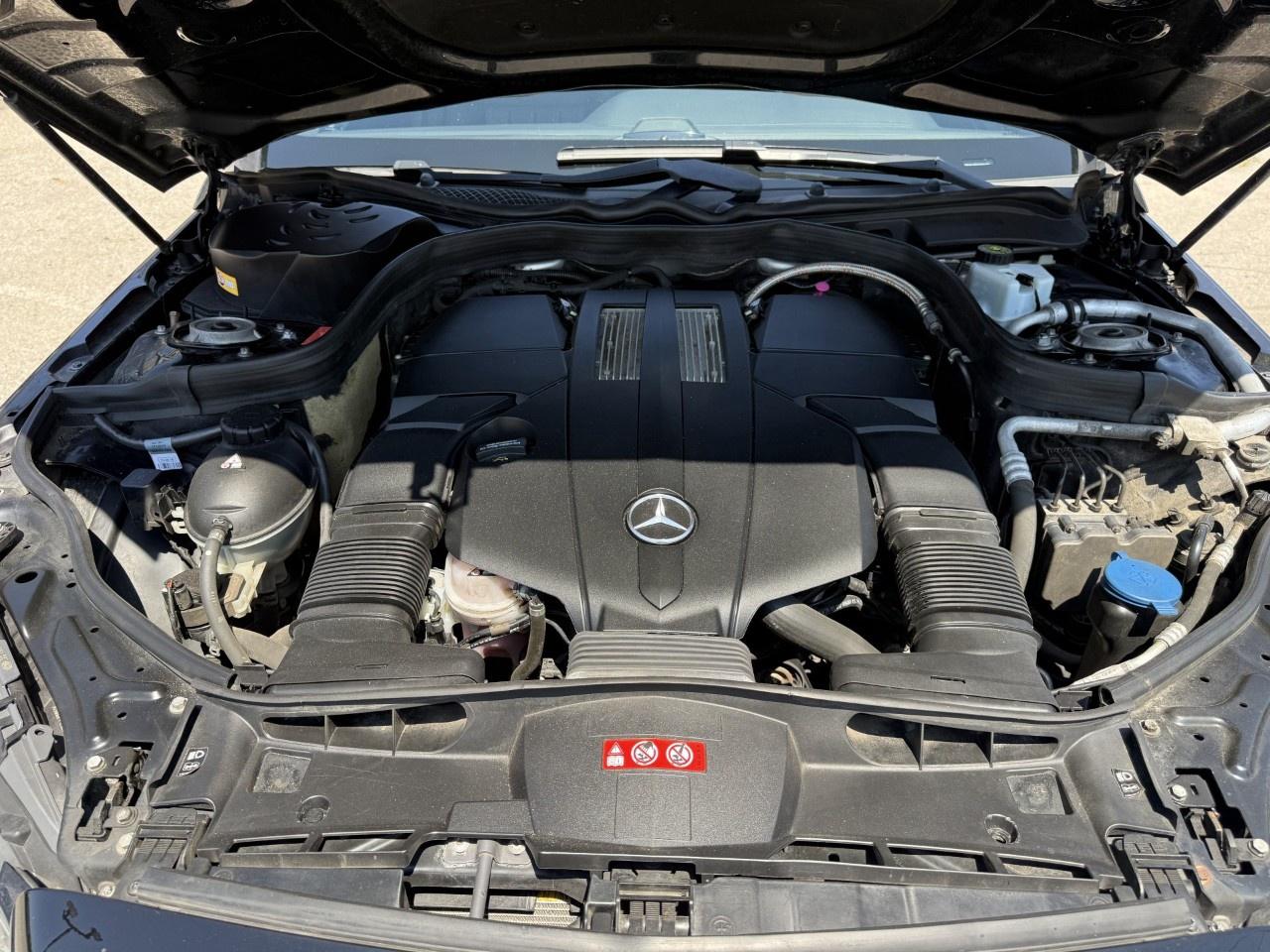 2016 Mercedes-Benz E-Class E 400 4MATIC Sedan Photo