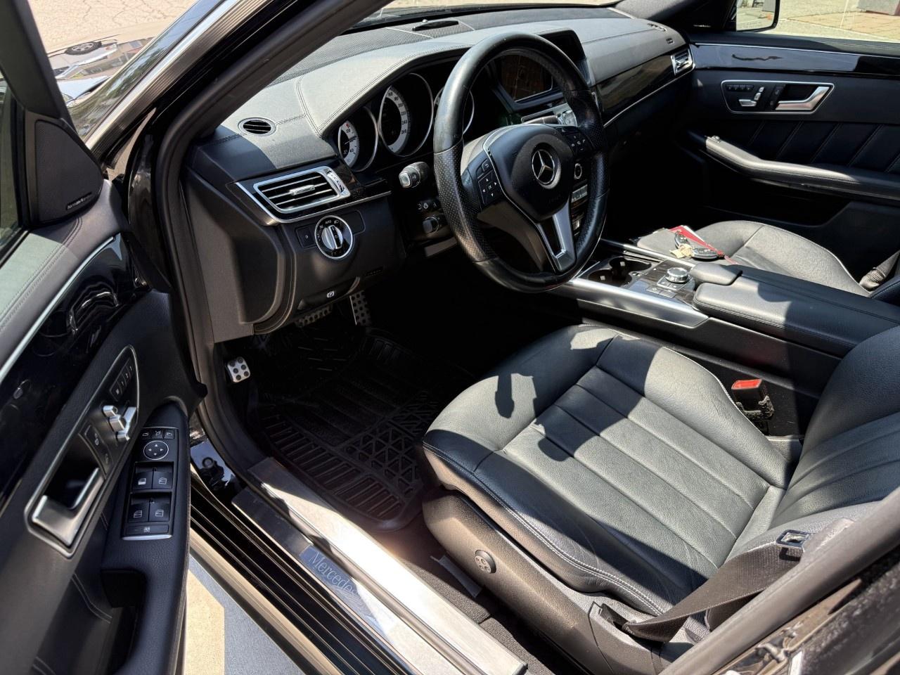 2016 Mercedes-Benz E-Class E 400 4MATIC Sedan Photo