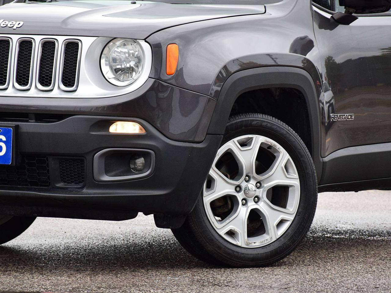 2016 Jeep Renegade Limited 4x4 ~Nav ~Heated Leather ~Blind Spot ~Cam Photo