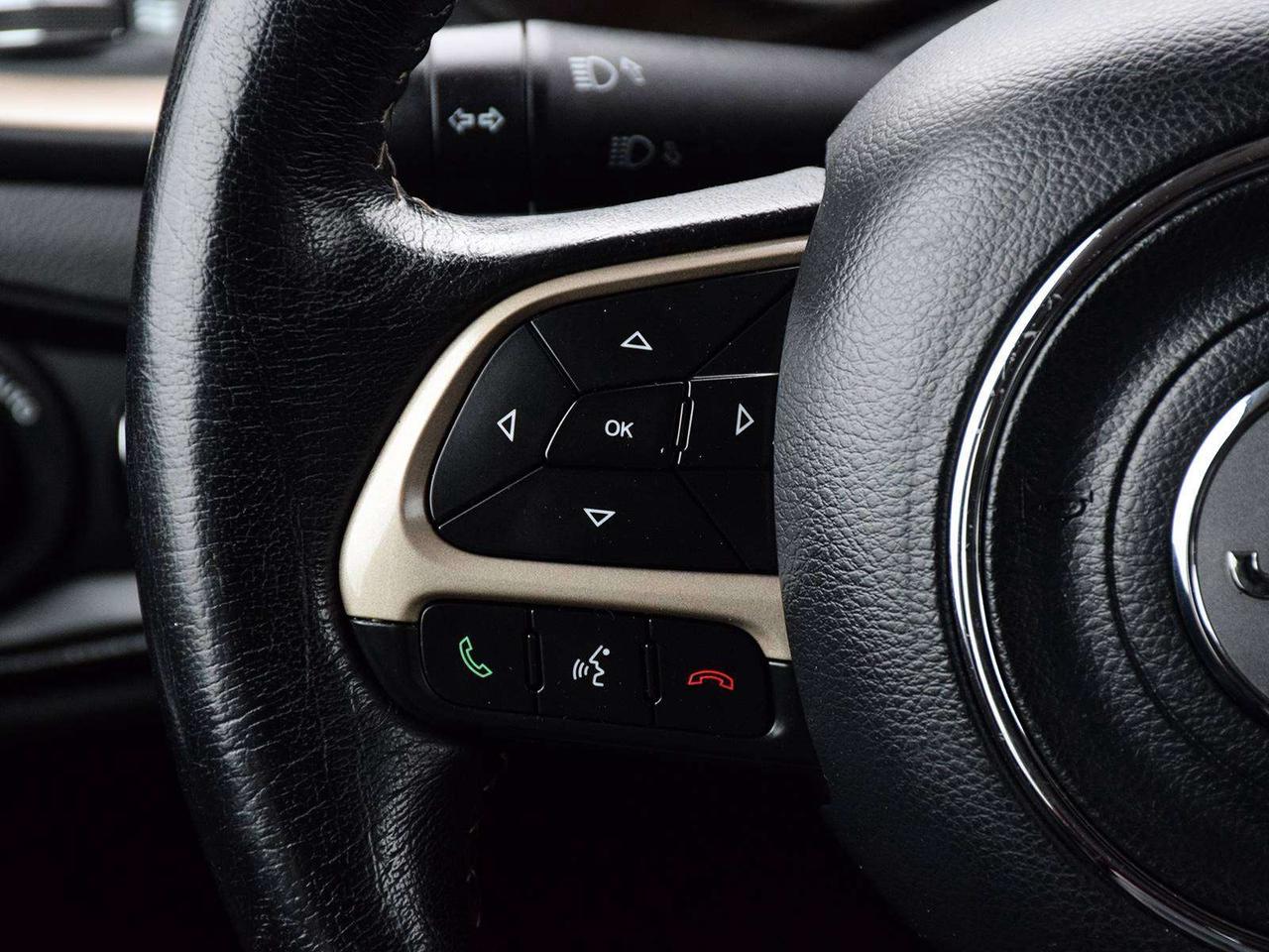 2016 Jeep Renegade Limited 4x4 ~Nav ~Heated Leather ~Blind Spot ~Cam Photo