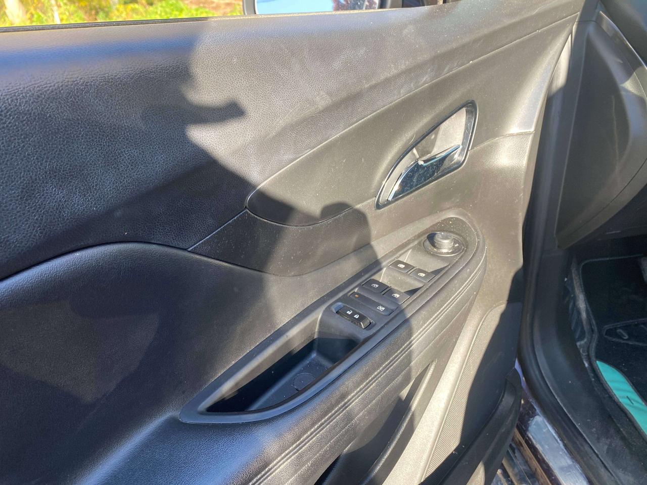 2017 Buick Encore ESSENCE, SOLD AS IS, NOT INSPECTED FOR SAFETY! Photo