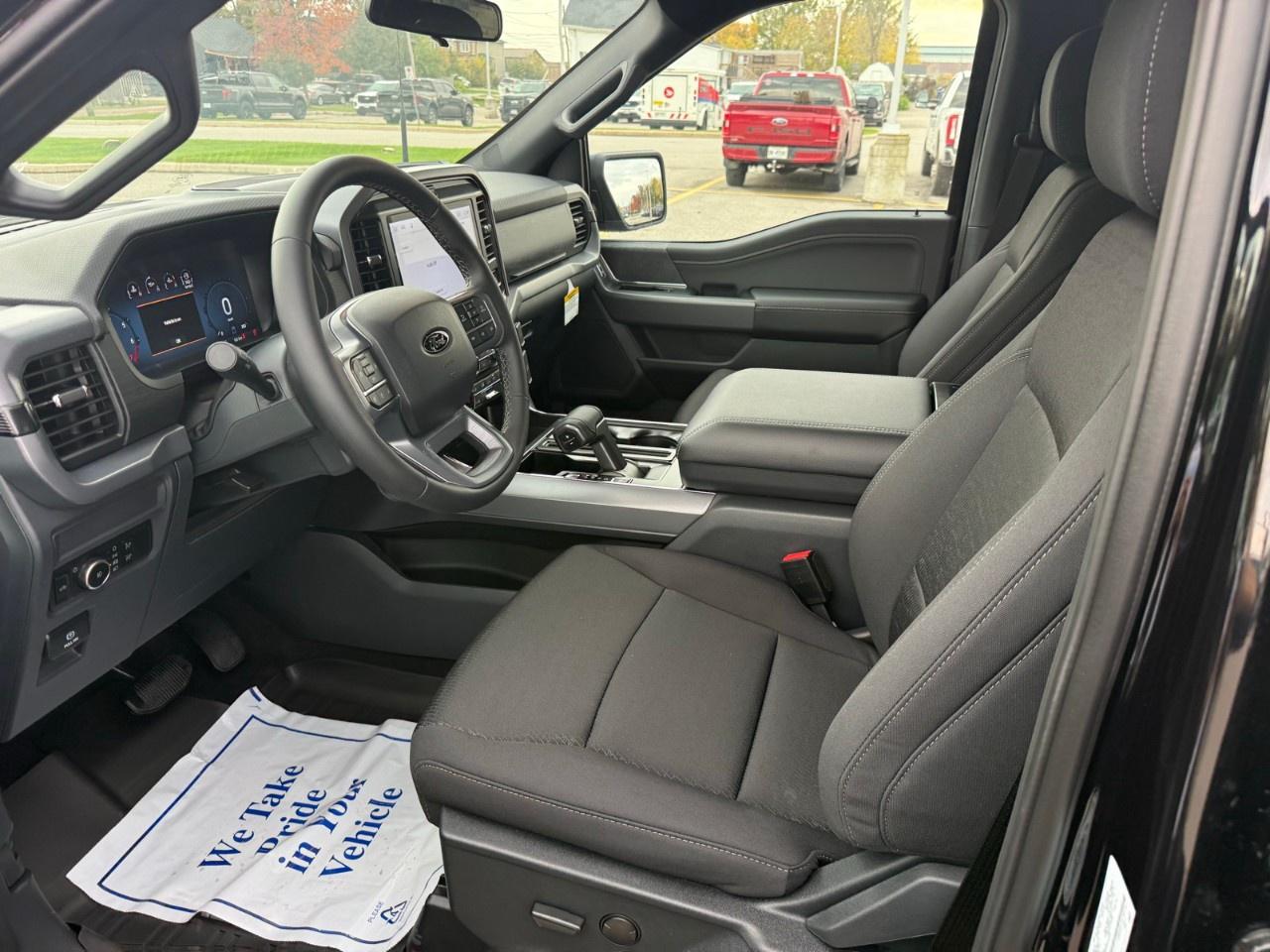 2026 Ford F-150 XLT 4WD SuperCrew 5.5' Box Photo