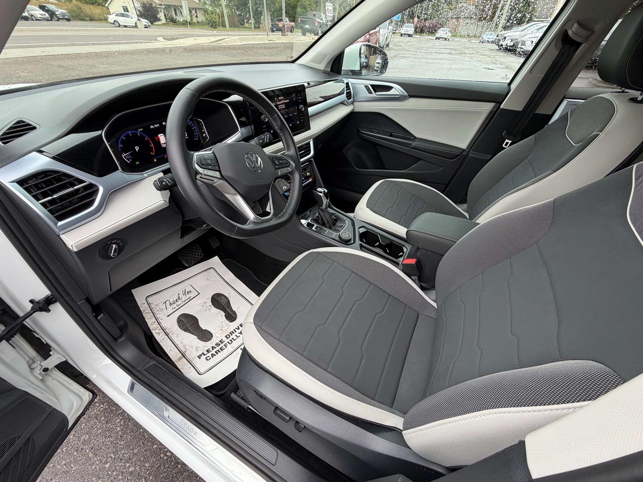 2026 Volkswagen Taos COMFORTLINE/AWD/HEATED SEATS/*BELLEVILLE* Photo