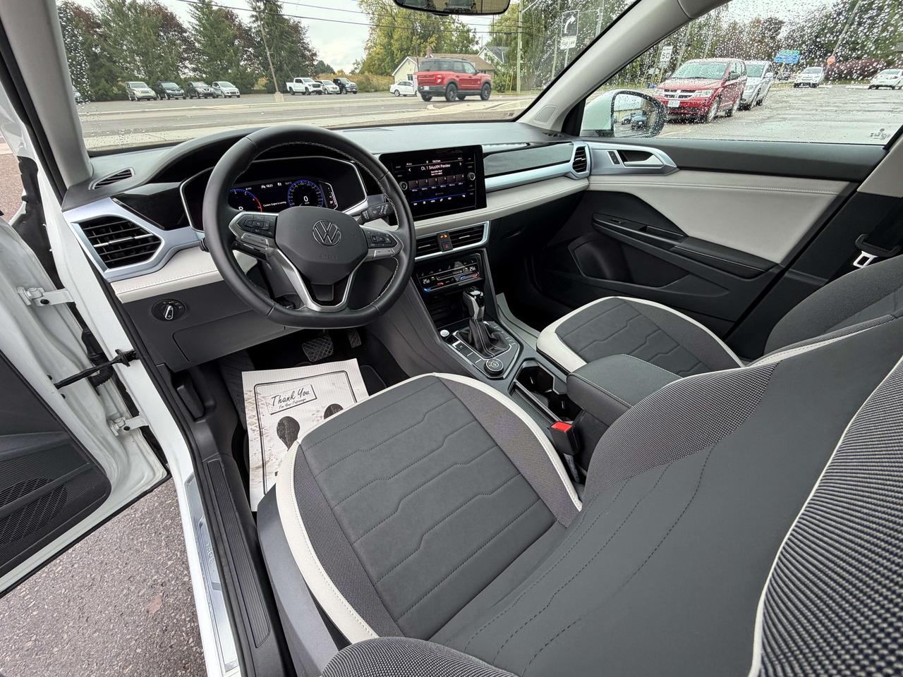 2026 Volkswagen Taos COMFORTLINE/AWD/HEATED SEATS/*BELLEVILLE* Photo