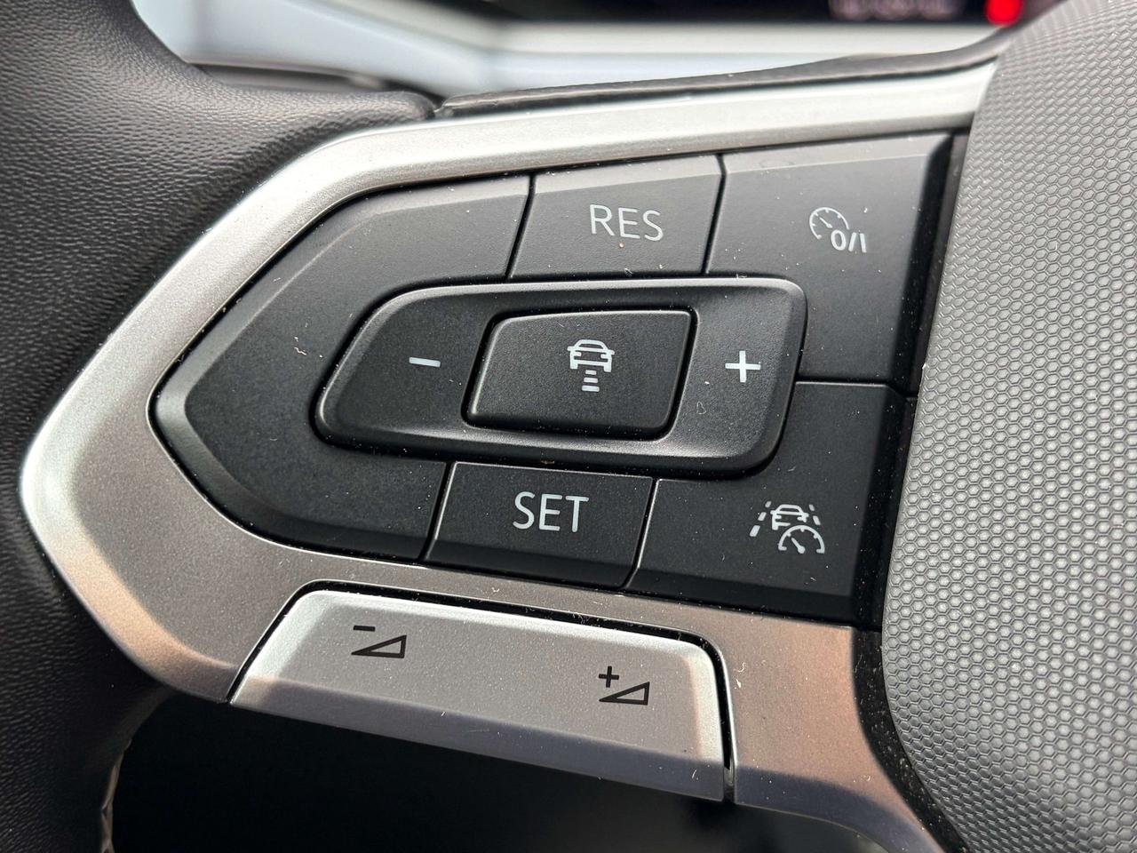 2026 Volkswagen Taos COMFORTLINE/AWD/HEATED SEATS/*BELLEVILLE* Photo