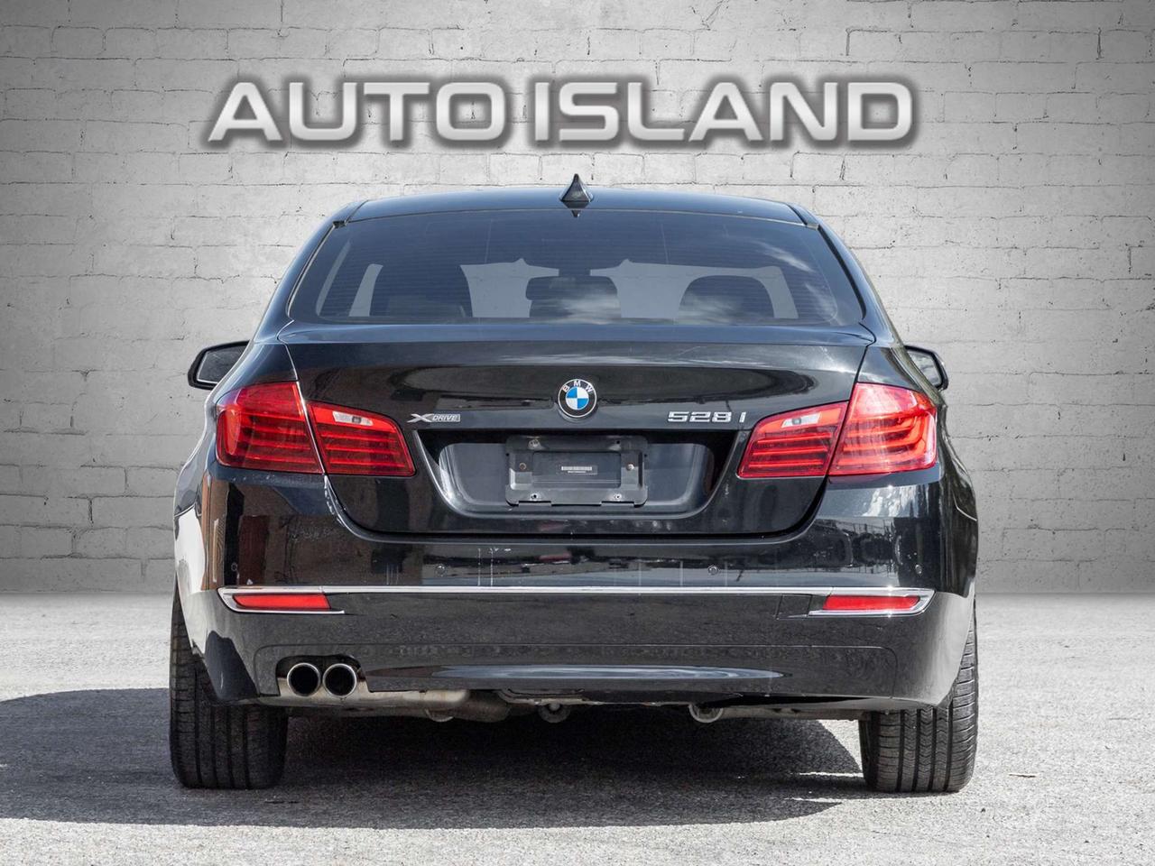 2016 BMW 5 Series 528i xDrive AWD, Nav, Sunroof Photo