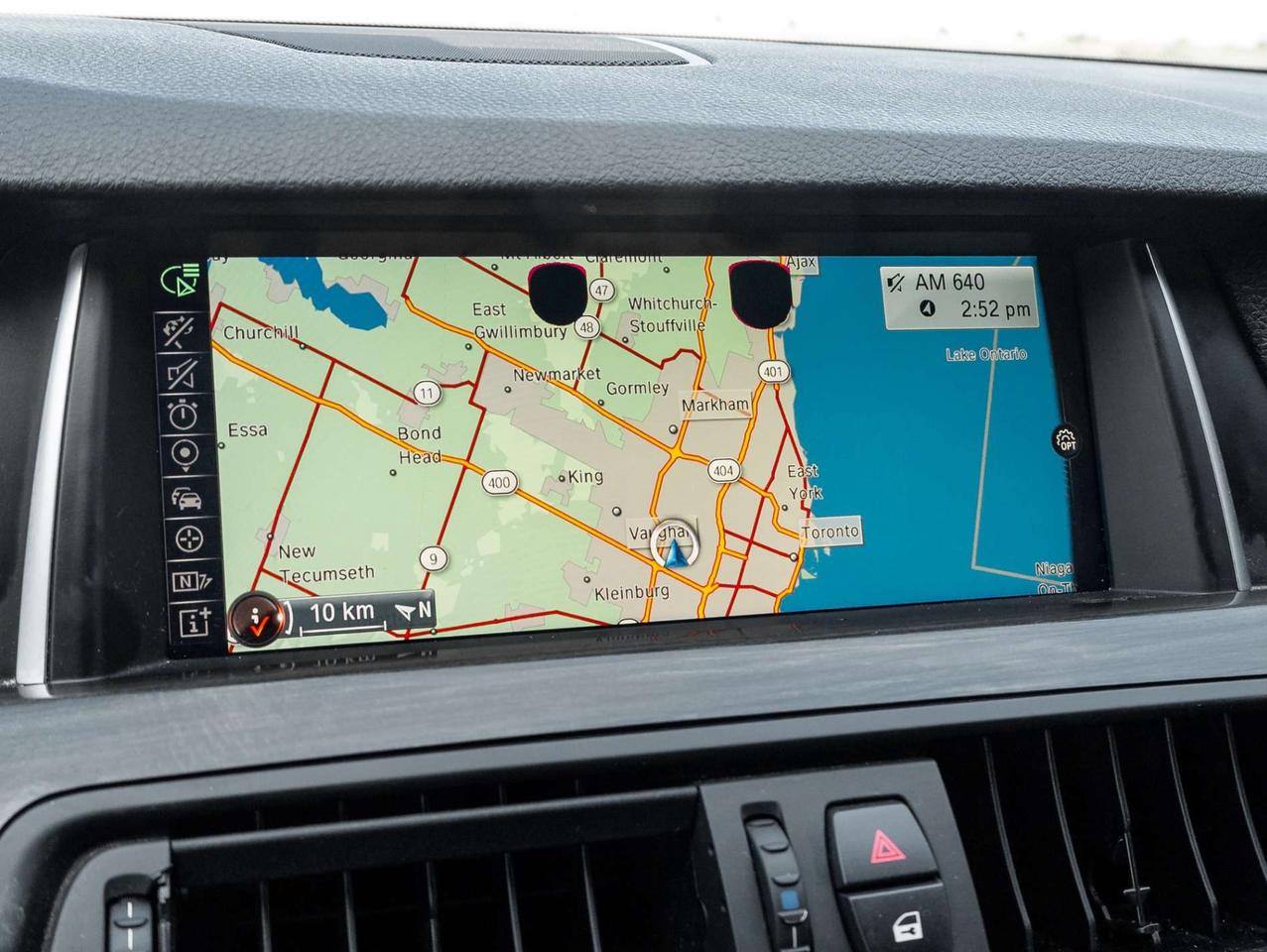 2016 BMW 5 Series 528i xDrive AWD, Nav, Sunroof Photo