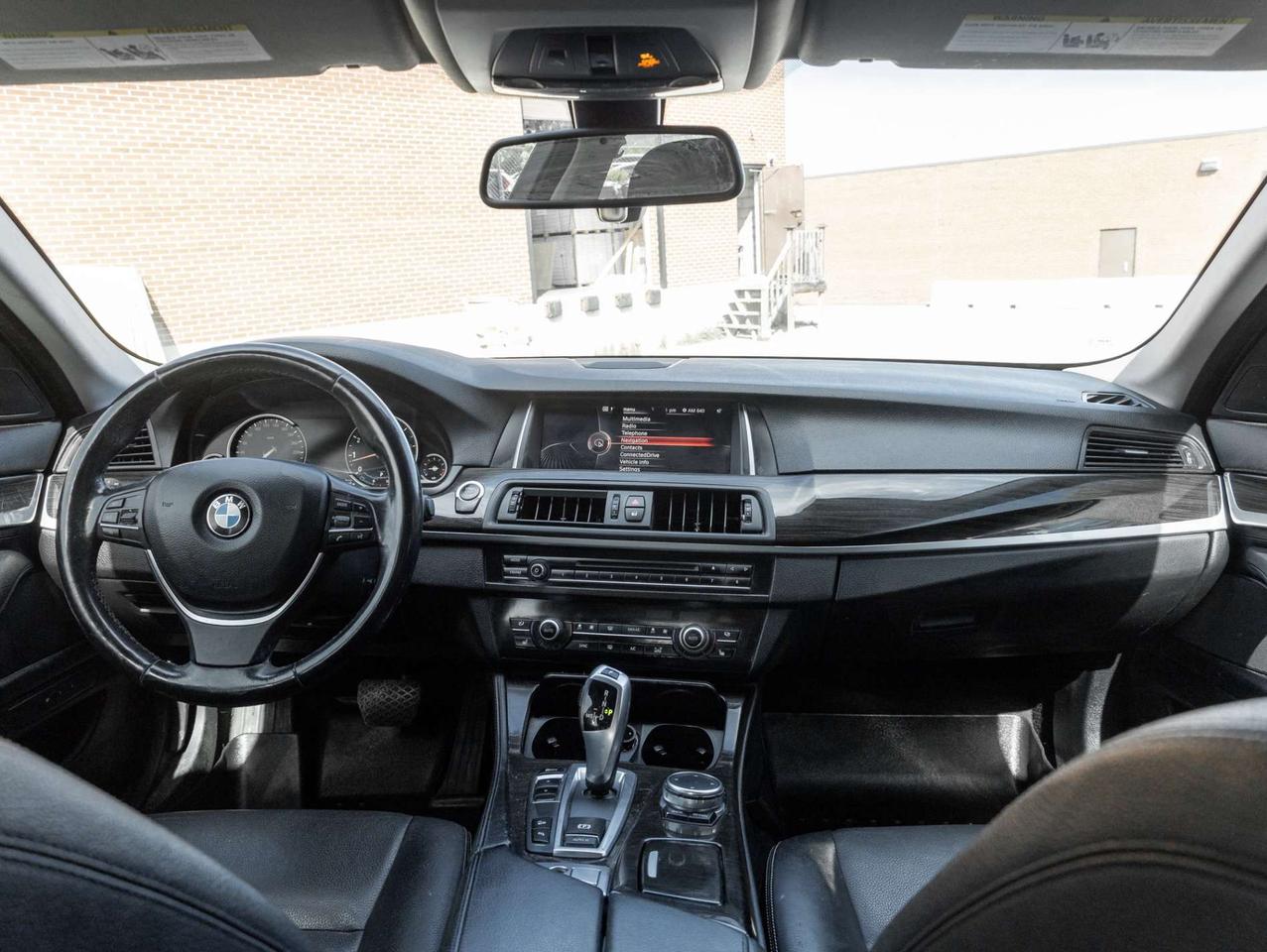 2016 BMW 5 Series 528i xDrive AWD, Nav, Sunroof Photo