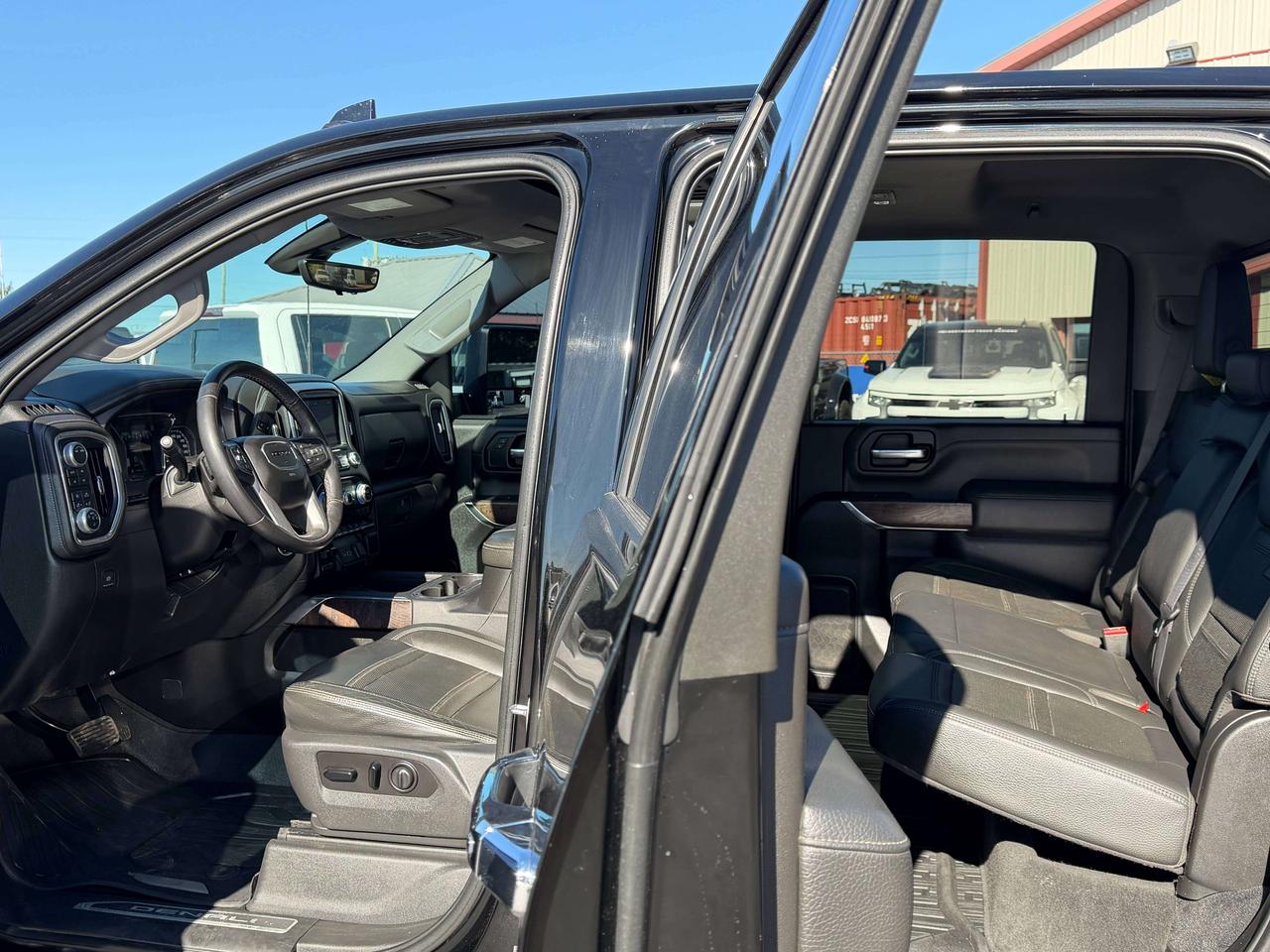 2020 GMC SIERRA 2500HD DENALI Photo