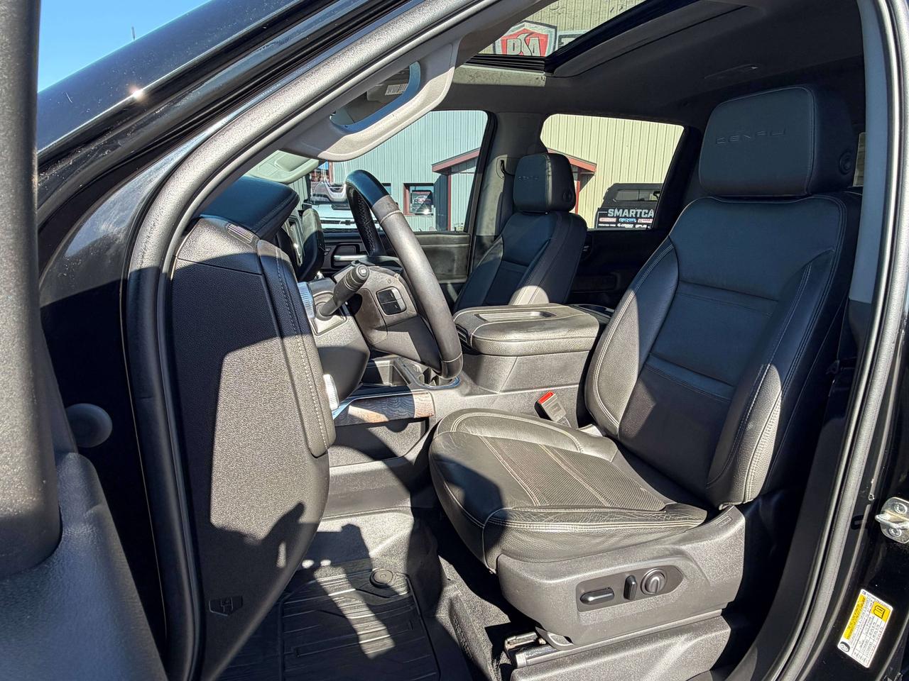2020 GMC SIERRA 2500HD DENALI Photo