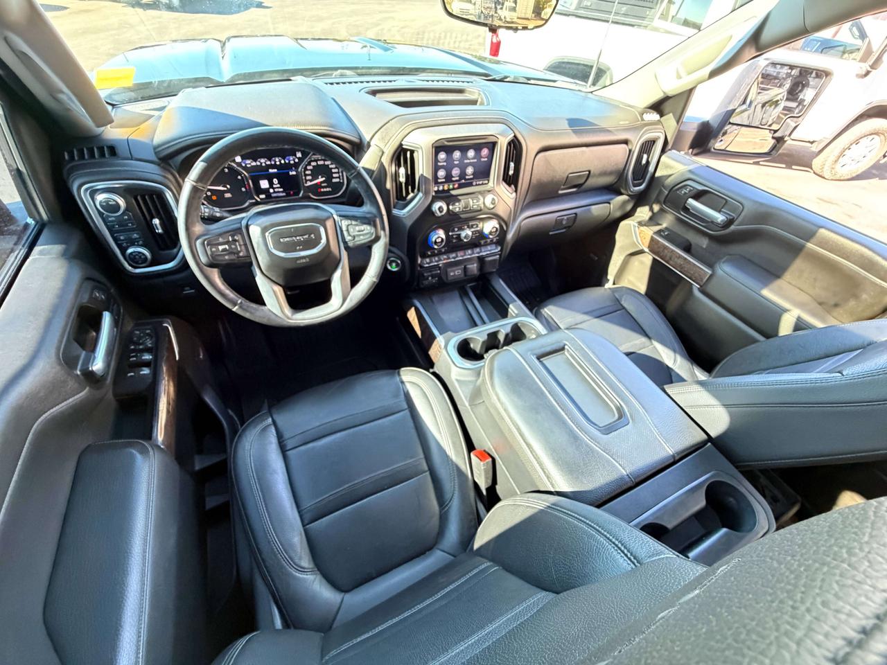 2020 GMC SIERRA 2500HD DENALI Photo