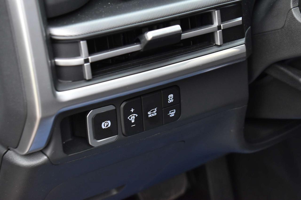 2024 Hyundai Santa Fe XRT Photo