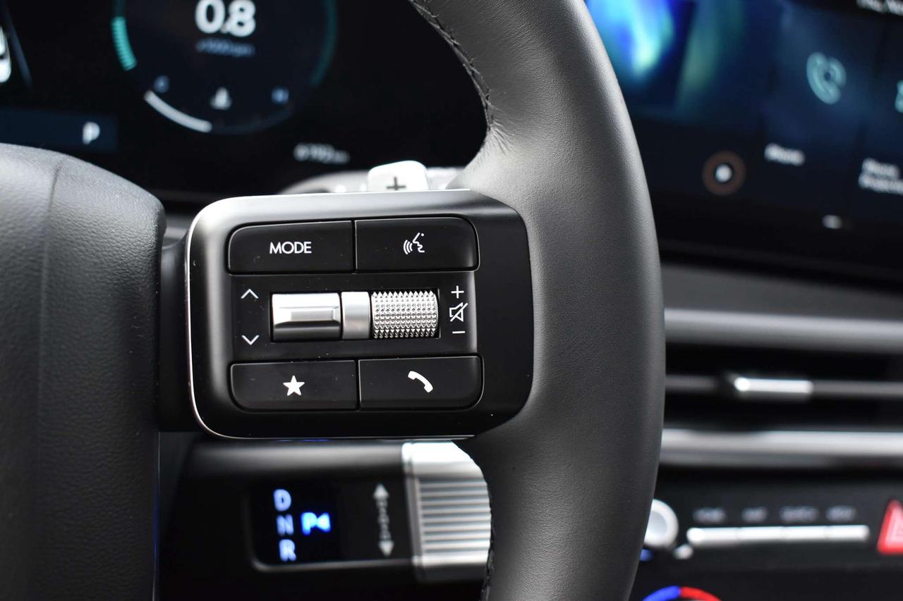 2024 Hyundai Santa Fe XRT Photo