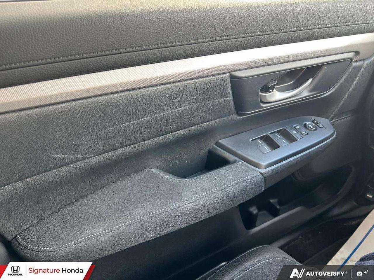 2020 Honda CR-V LX Photo
