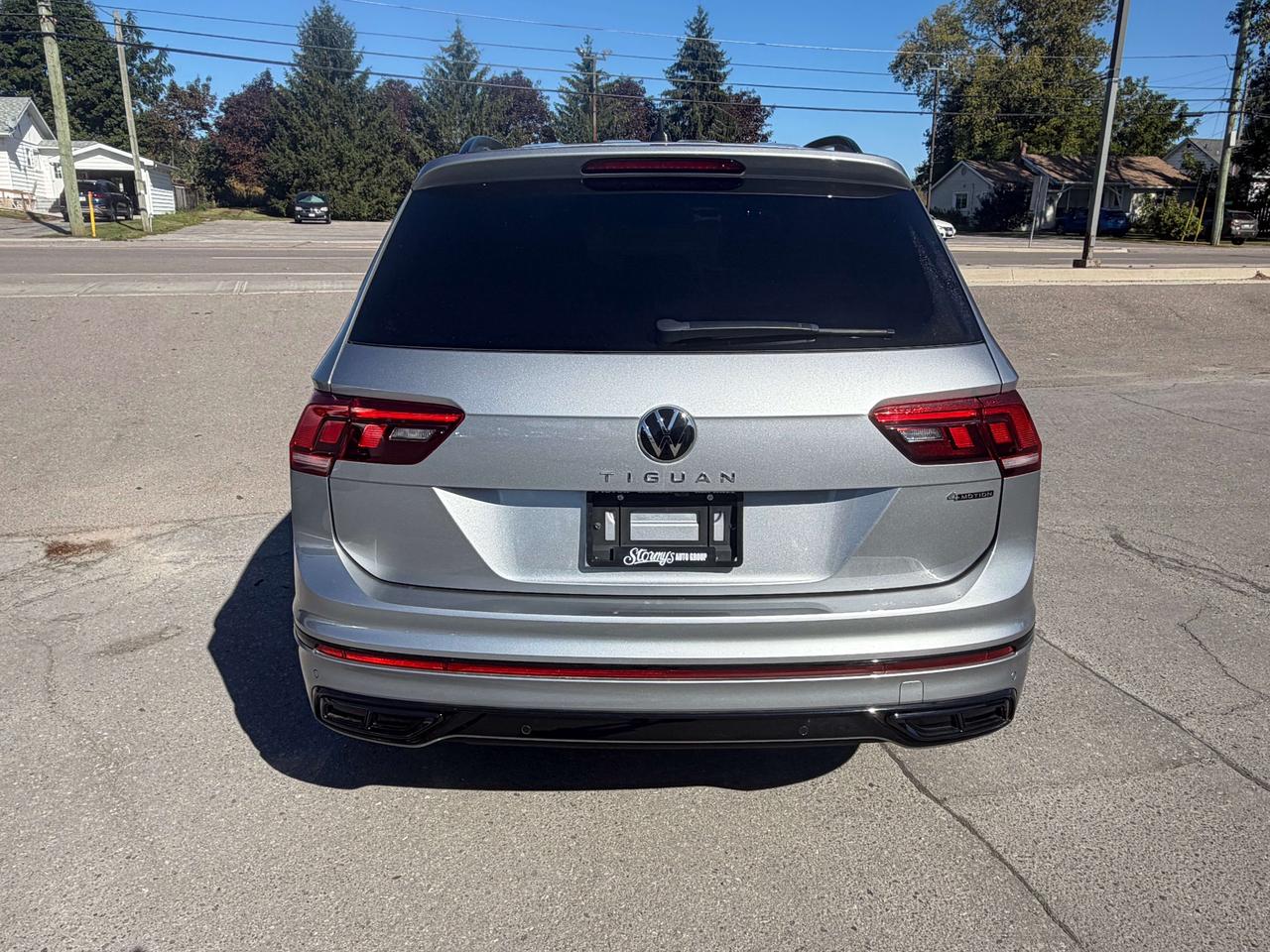 2023 Volkswagen Tiguan COMFORTLINE R-LINE BLACK EDITION/LOADED!! Photo