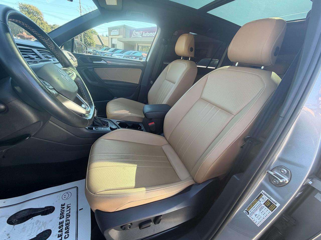 2023 Volkswagen Tiguan COMFORTLINE R-LINE BLACK EDITION/LOADED!! Photo
