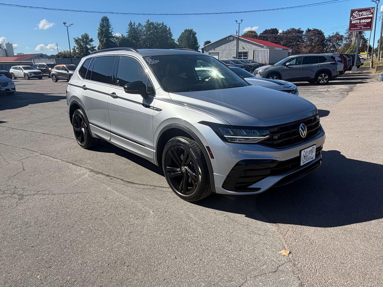 2023 Volkswagen Tiguan COMFORTLINE R-LINE BLACK EDITION/LOADED!! Photo