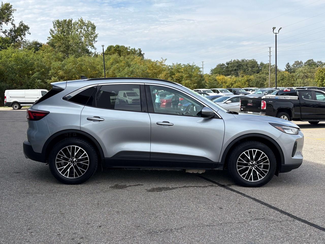 2023 Ford Escape PHEV Photo