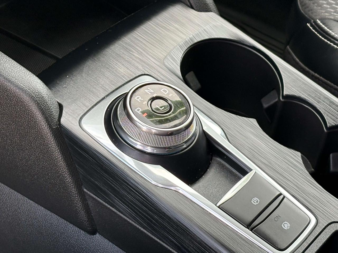 2023 Ford Escape PHEV Photo