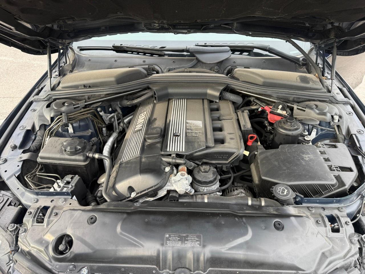2005 BMW 5 Series 4dr Sdn 530i Photo
