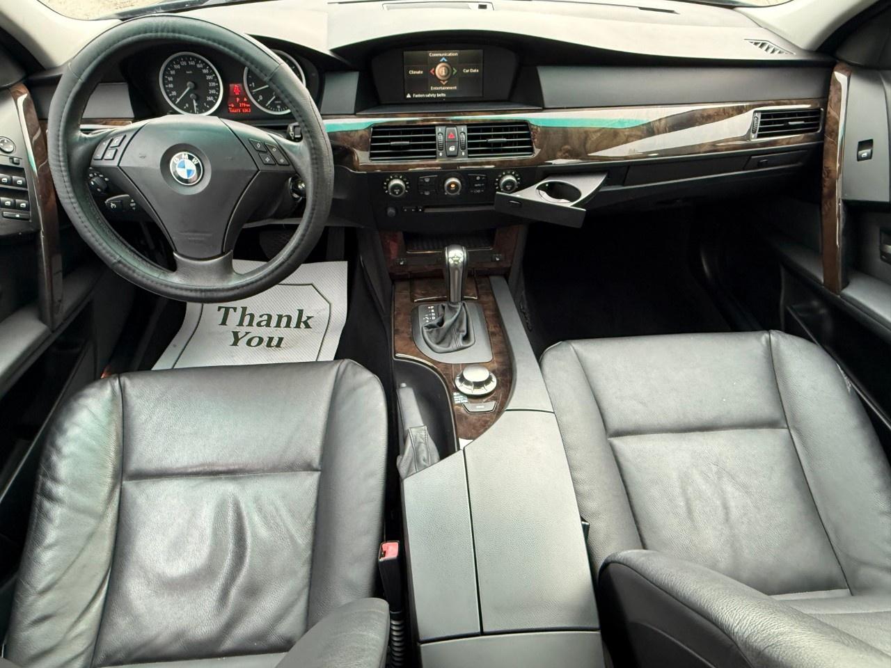 2005 BMW 5 Series 4dr Sdn 530i Photo