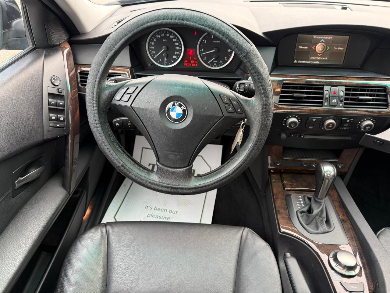 2005 BMW 5 Series 4dr Sdn 530i Photo