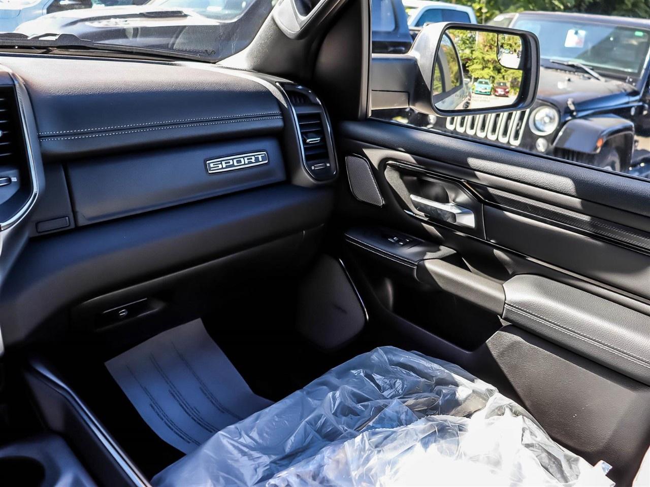 2027 RAM 1500 SPORT 4X4 CREW CAB 5'7" BOX Photo