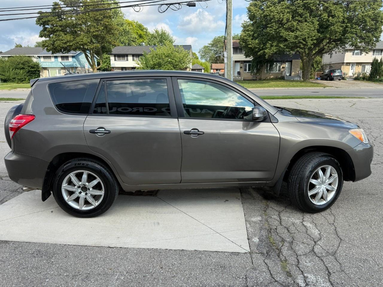 2010 Toyota RAV4 2WD 4dr I4 Base Photo4