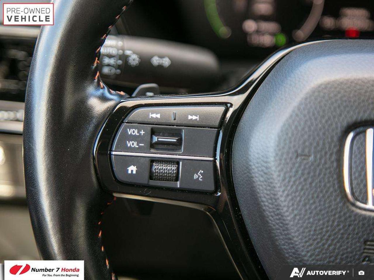 2025 Honda CR-V Touring *EXTENDED POWERTRAIN WARRANTY*NO REPORTED ACCIDENTS Photo