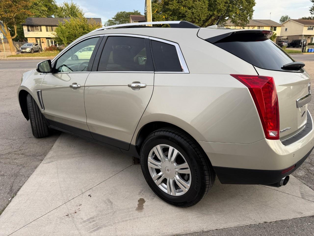 2013 Cadillac SRX AWD 4DR LUXURY Photo4