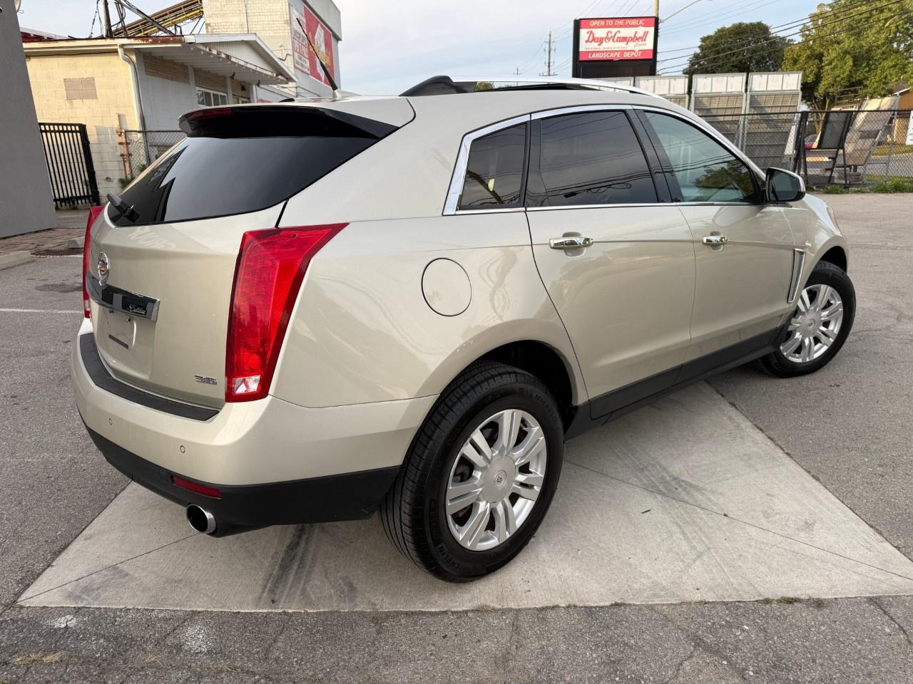 2013 Cadillac SRX AWD 4DR LUXURY Photo
