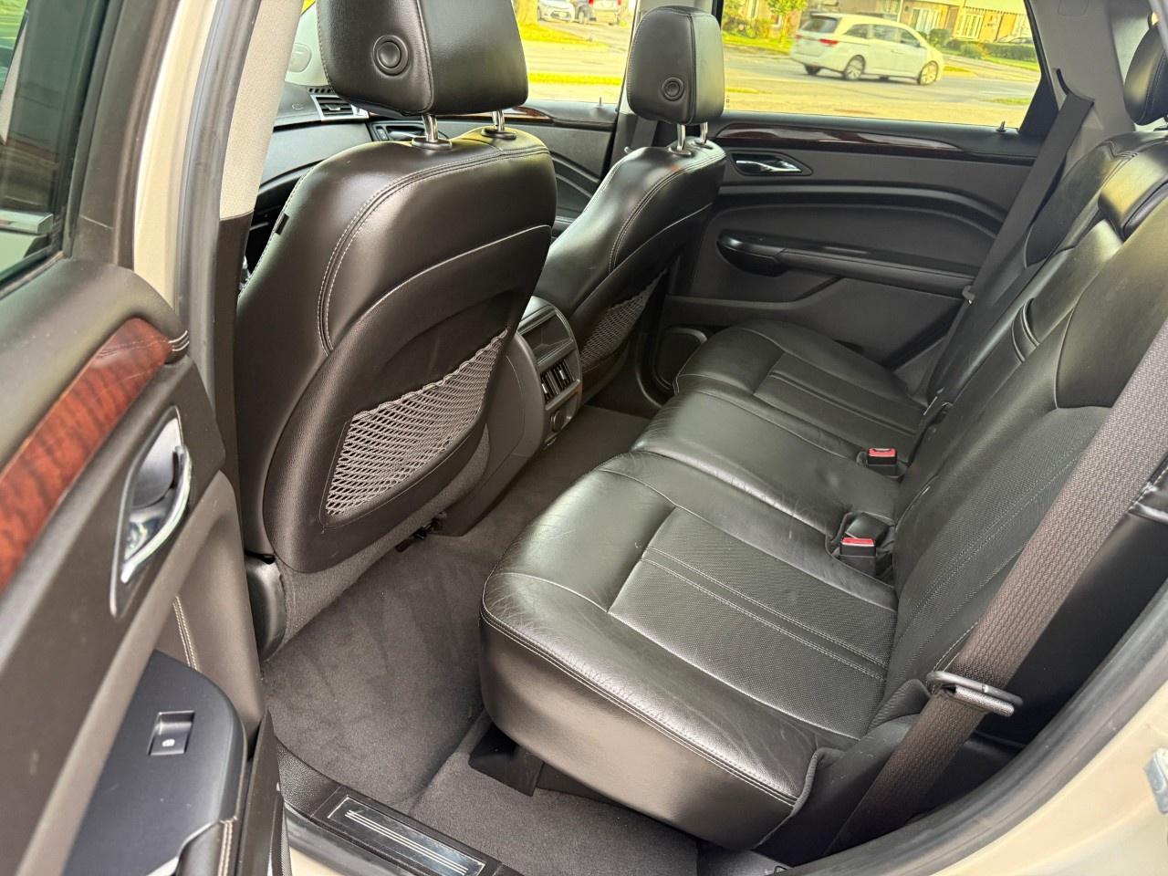2013 Cadillac SRX AWD 4DR LUXURY Photo
