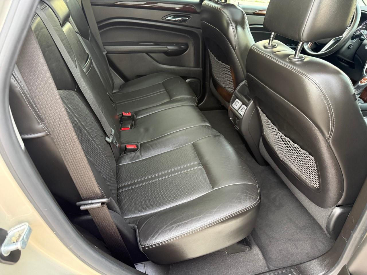 2013 Cadillac SRX AWD 4DR LUXURY Photo