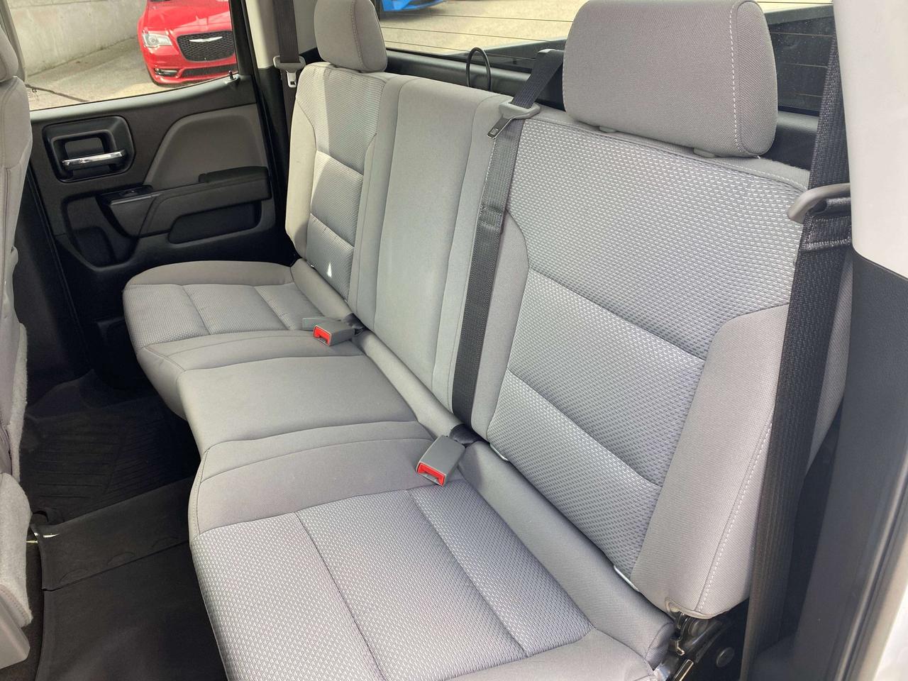 2018 Chevrolet Silverado 1500 22" WHEELS, 4X4, LOCAL TRADE, BACK UP CAMERA! Photo