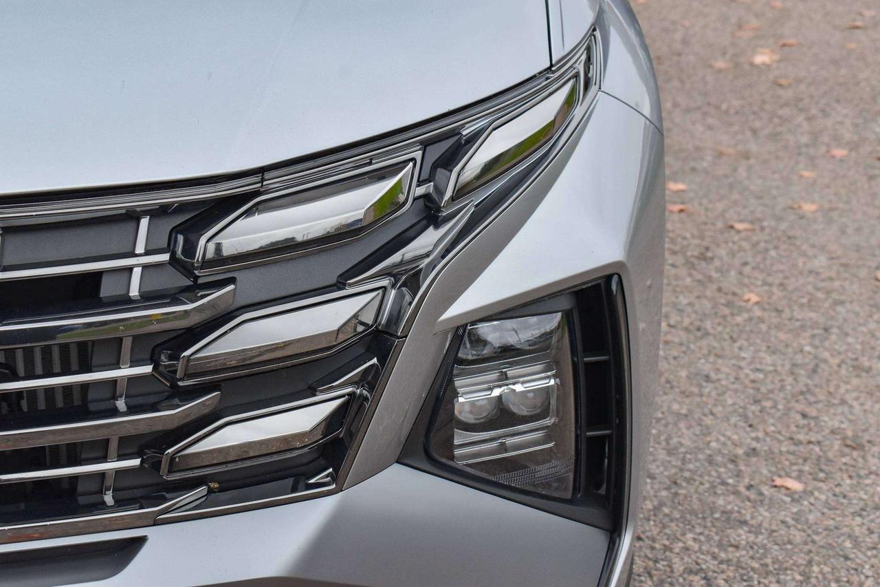 2025 Hyundai Tucson Ultimate Photo5