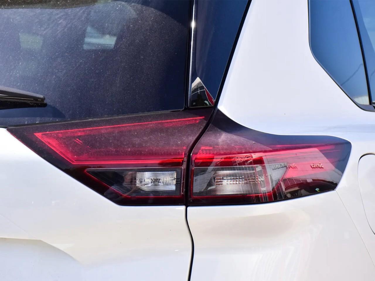 2025 Nissan Rogue Platinum 4dr All-Wheel Drive Sport Utility Photo