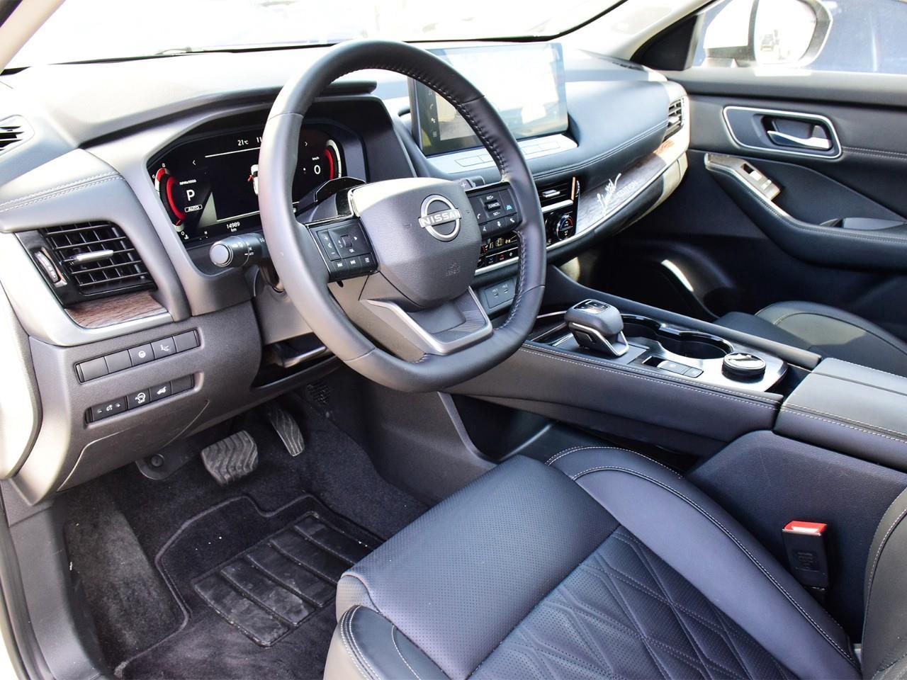 2025 Nissan Rogue Platinum 4dr All-Wheel Drive Sport Utility Photo