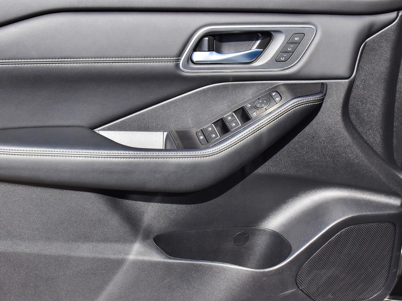 2025 Nissan Rogue Platinum 4dr All-Wheel Drive Sport Utility Photo