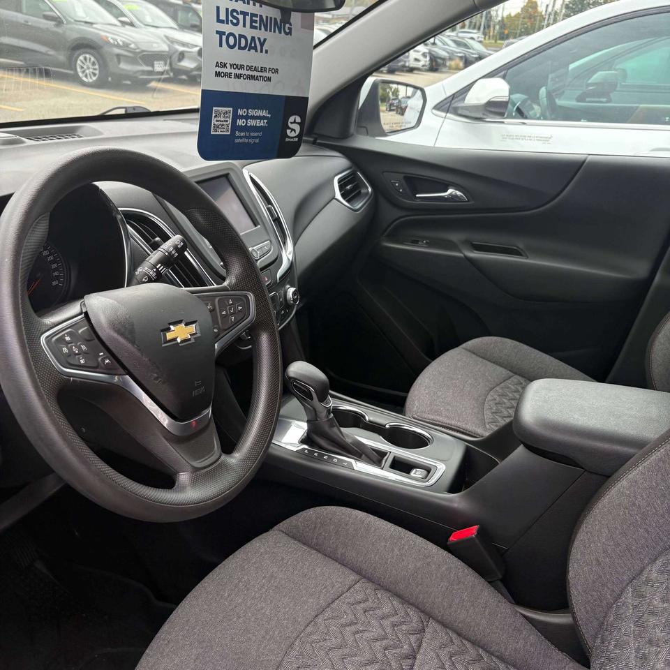 2022 Chevrolet Equinox LT FWD   Clean Carfax Photo