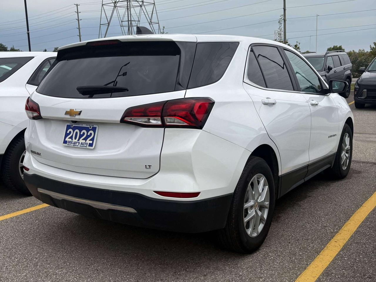 2022 Chevrolet Equinox LT FWD   Clean Carfax Photo