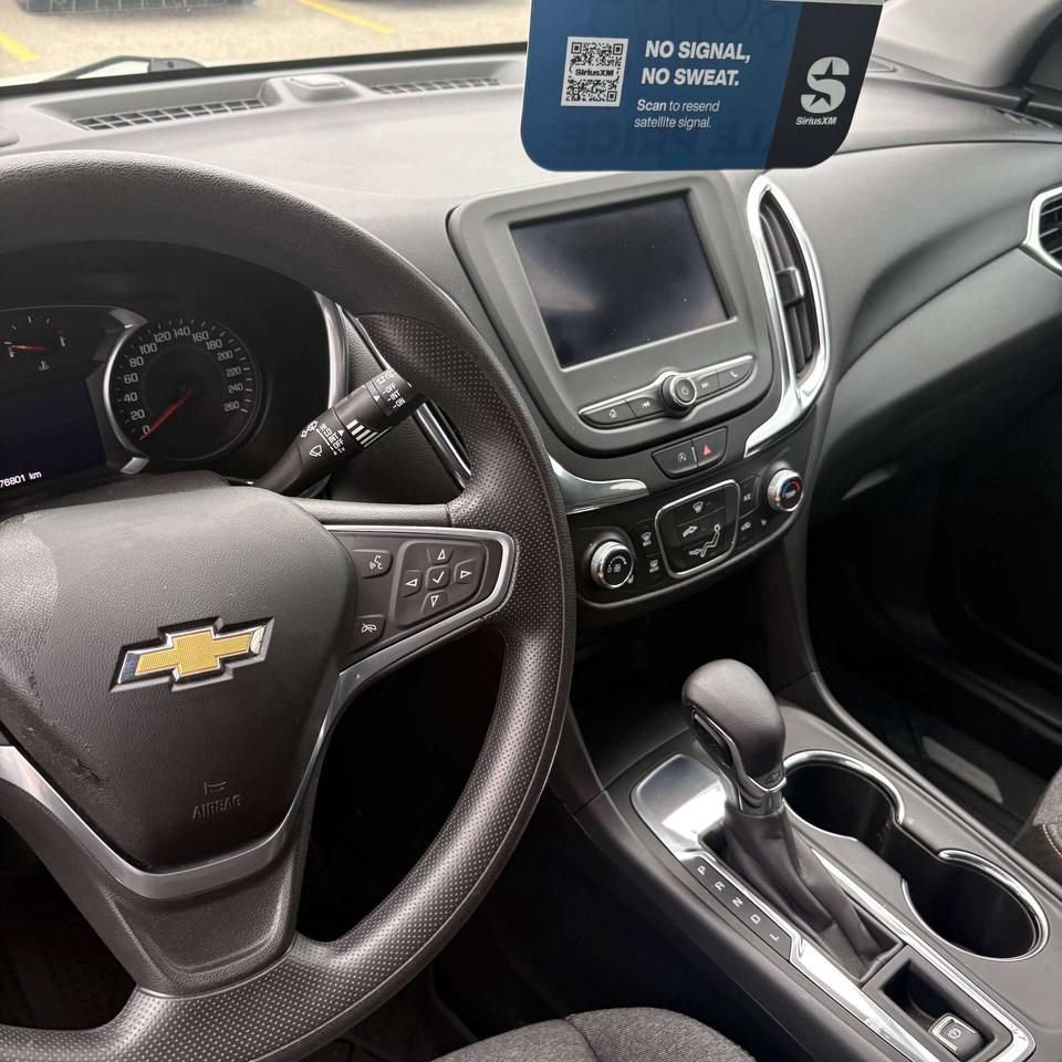 2022 Chevrolet Equinox LT FWD   Clean Carfax Photo