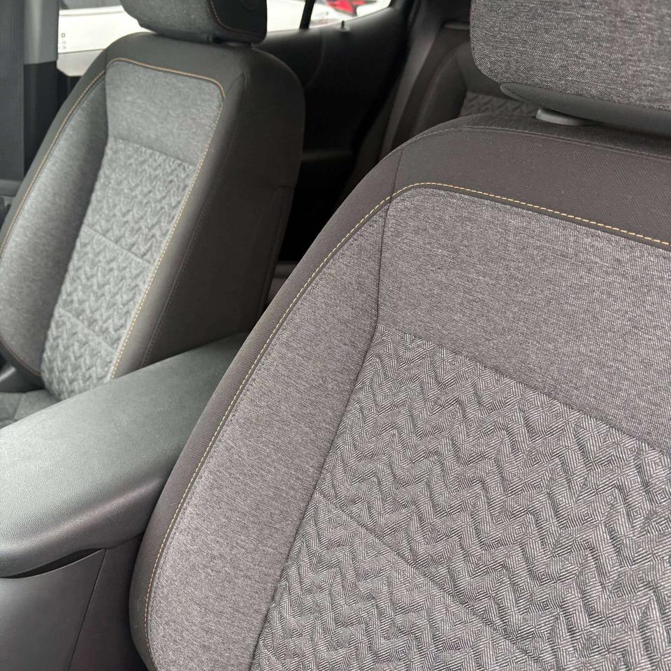 2022 Chevrolet Equinox LT FWD   Clean Carfax Photo