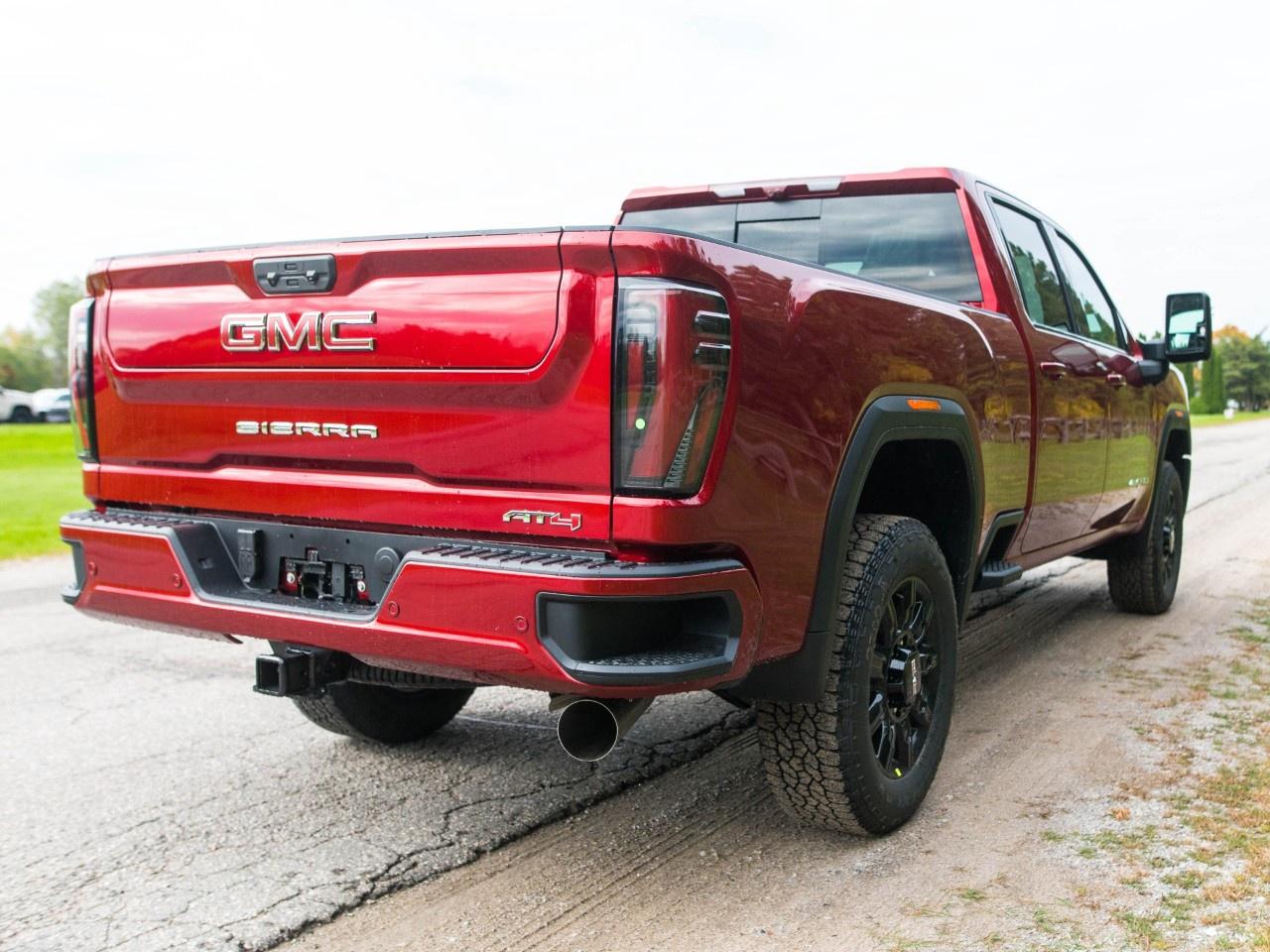 2026 GMC SIERRA 2500HD Crew Cab Standard Box 4-Wheel Drive AT4 Photo