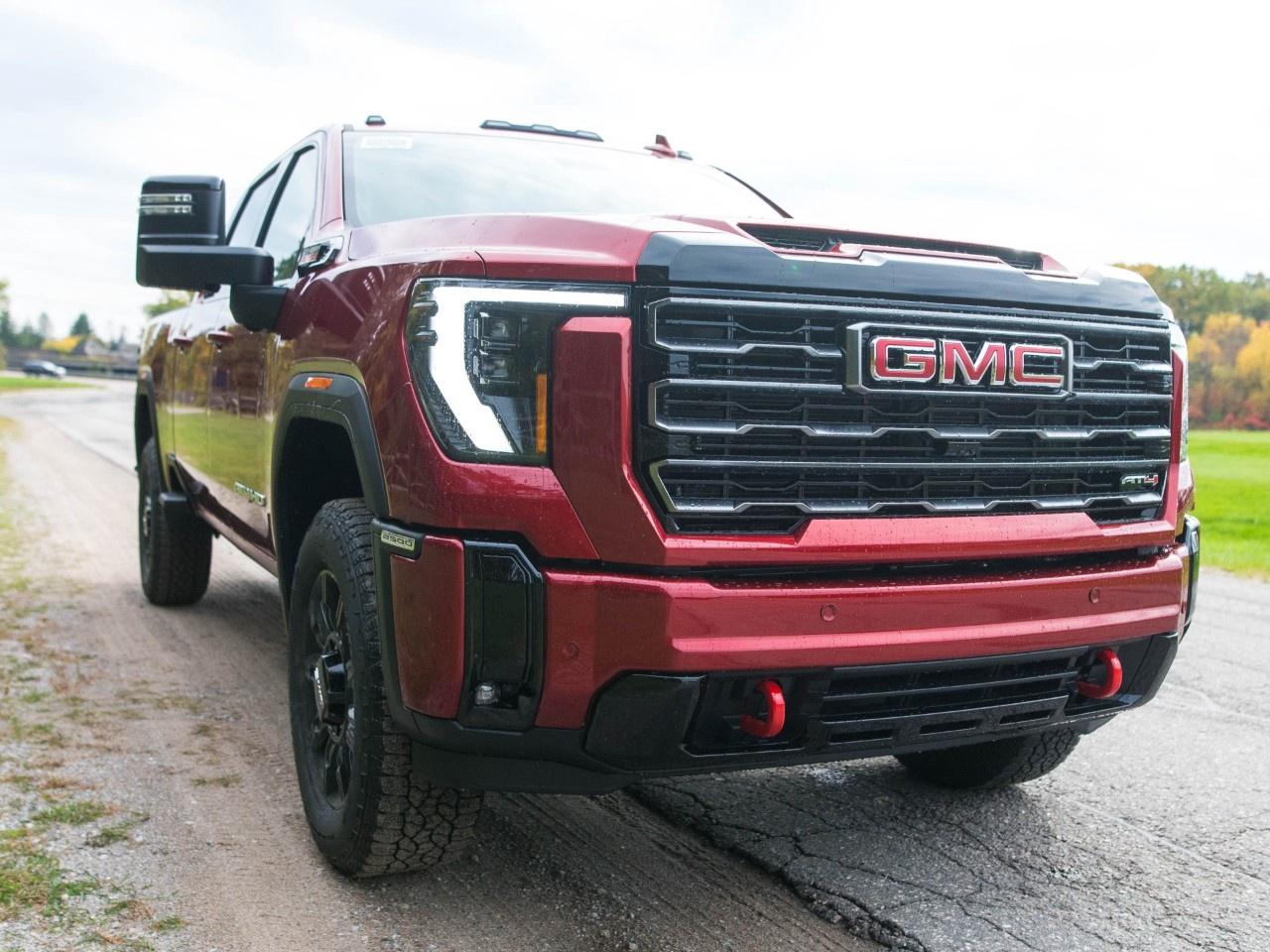 2026 GMC SIERRA 2500HD Crew Cab Standard Box 4-Wheel Drive AT4 Photo