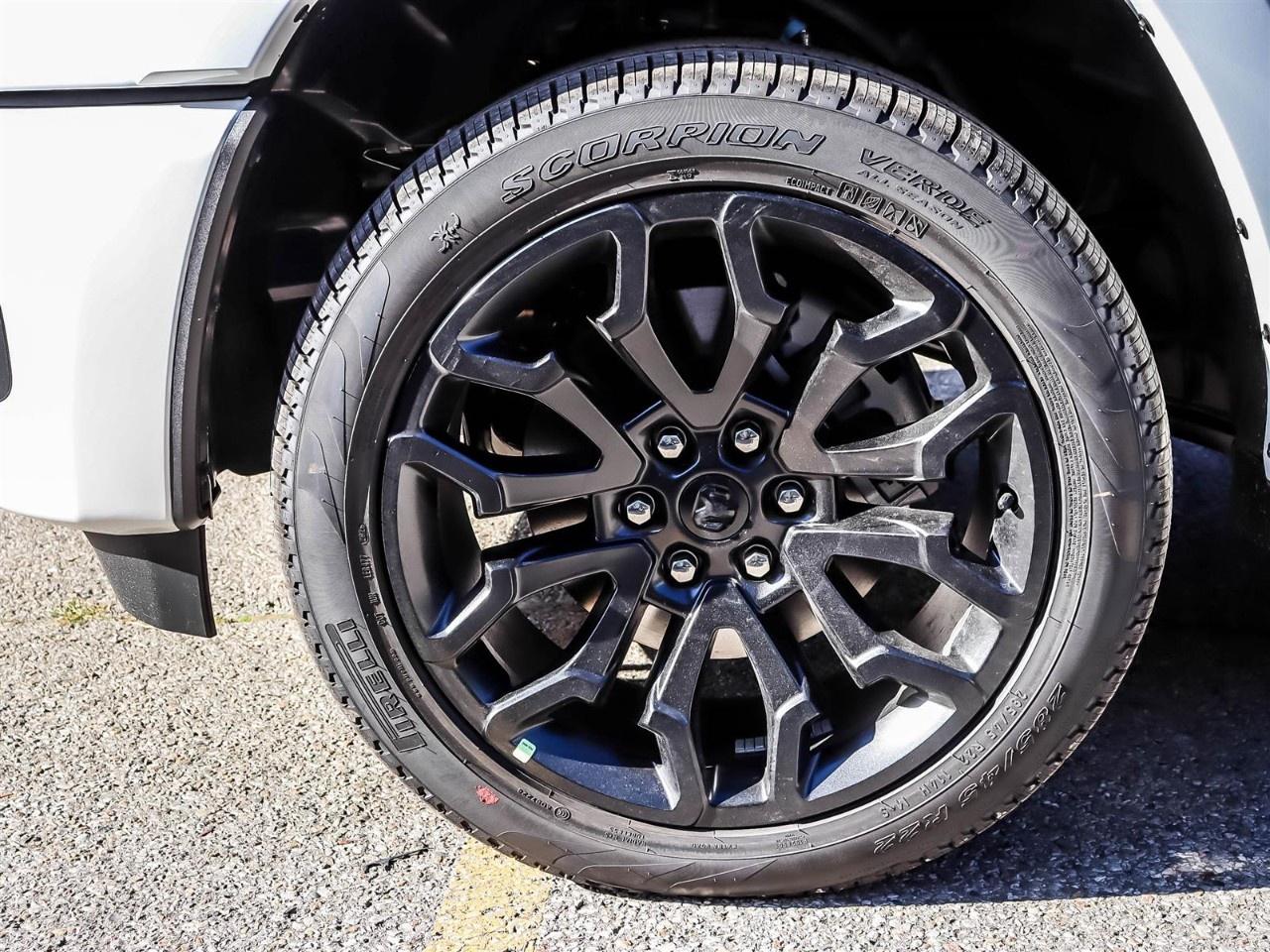 2027 RAM 1500 Limited 4x4 Crew Cab 5'7" Box Photo