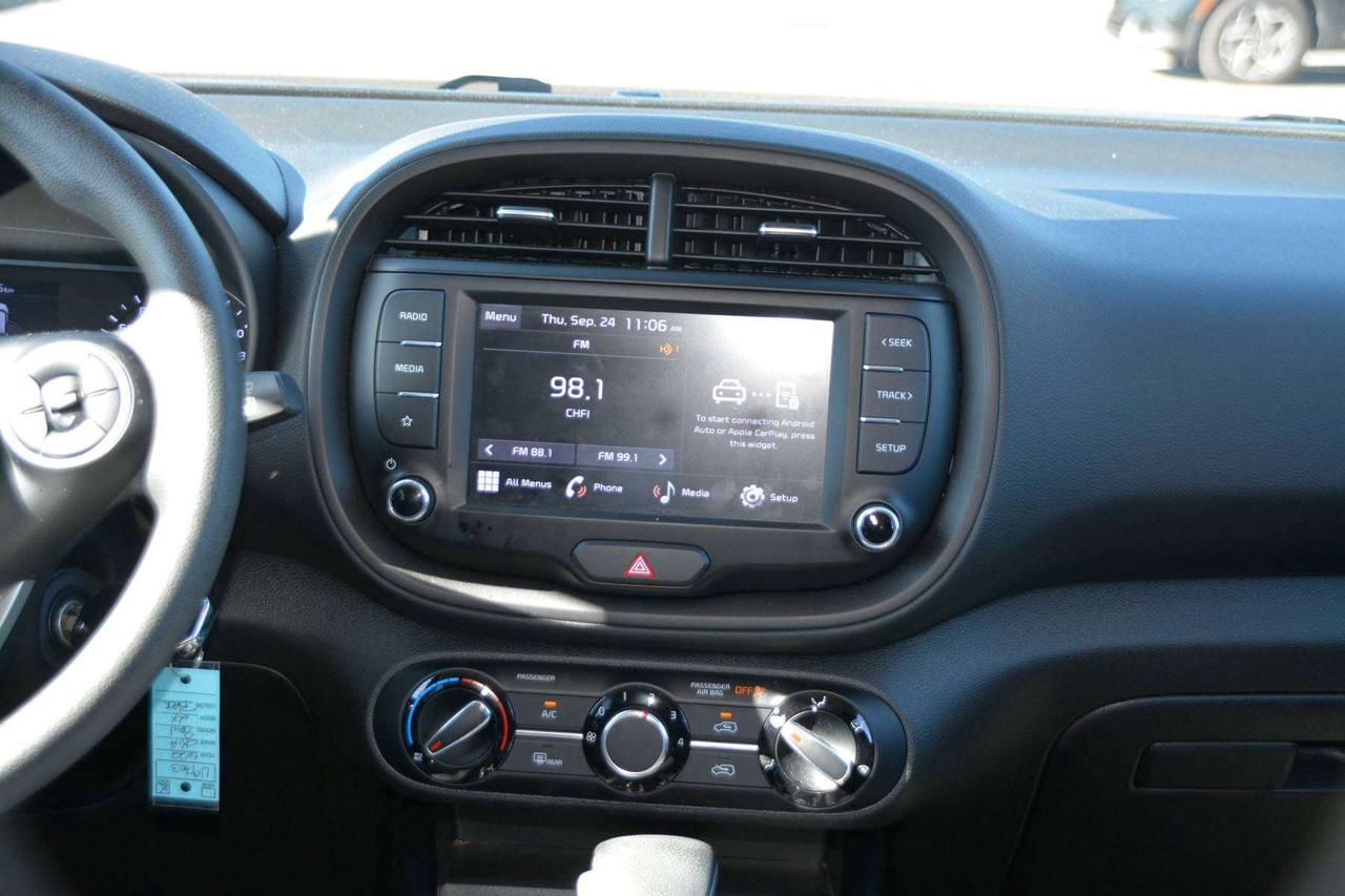 2022 Kia Soul LX Photo
